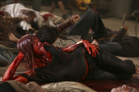 http://vignette1.wikia.nocookie.net/itsalwayssunny/images/c/c3/Write_a_movie_with_Dee.jpg/revision/latest?cb=20110904021554
