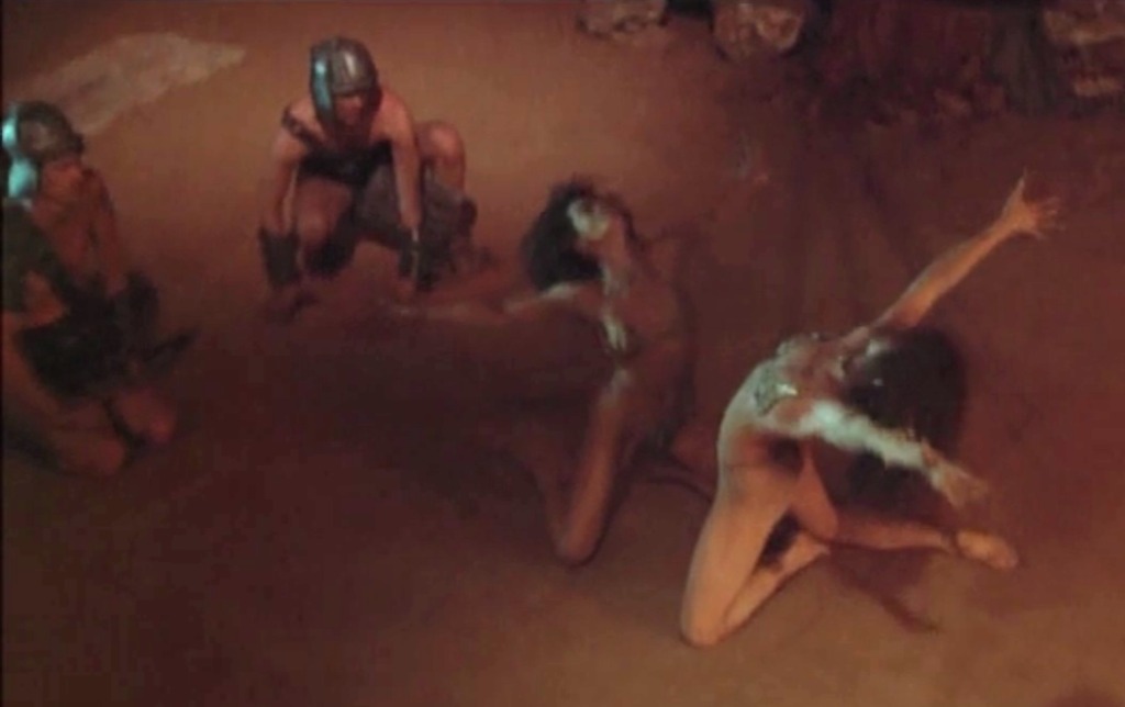 SLAVE GIRL_3